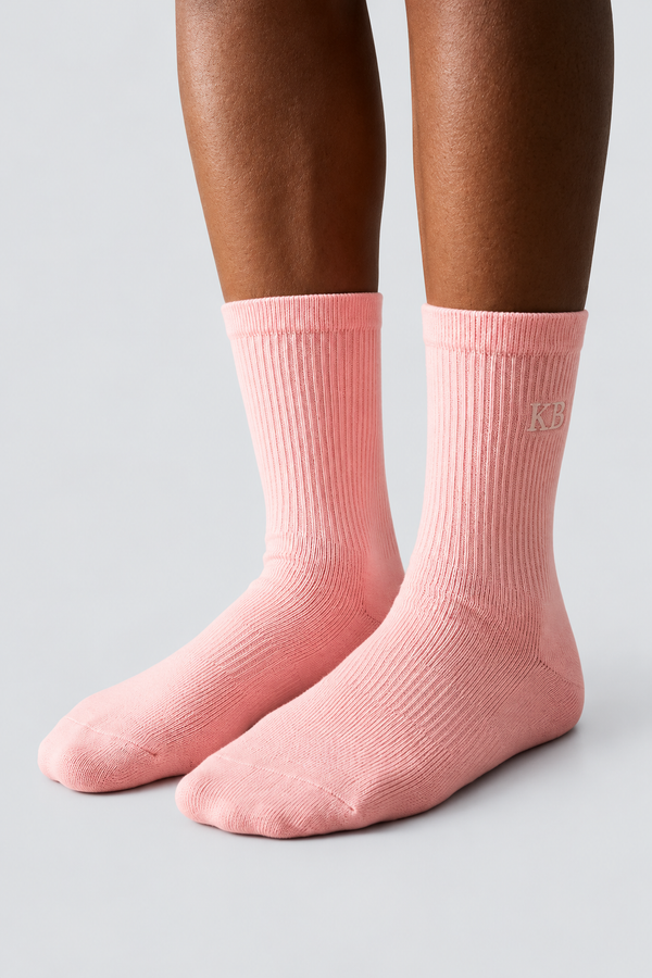 EMBROIDERED UNISEX ANKLE SOCKS PINK