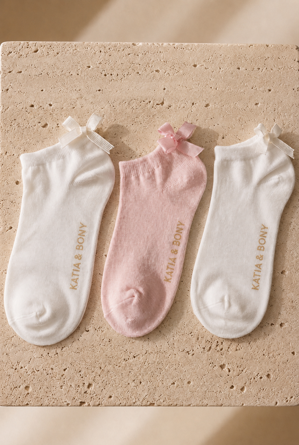 3PCK SOFT BAMBOO GIRLS STEP SOCKS WHITE-WHITE-PINK
