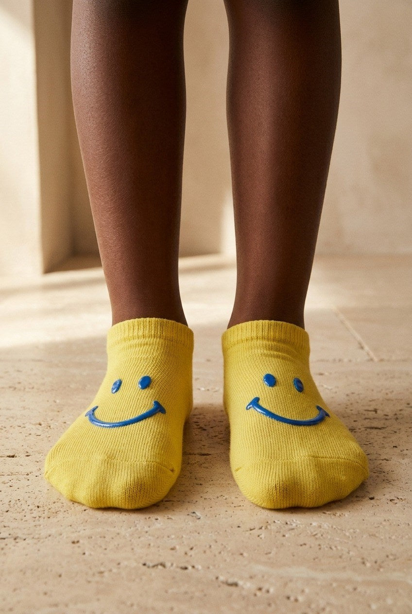 4PCK SMILEY-FACED BOXED CHILDREN'S INVISIBLE SOCKS MIX