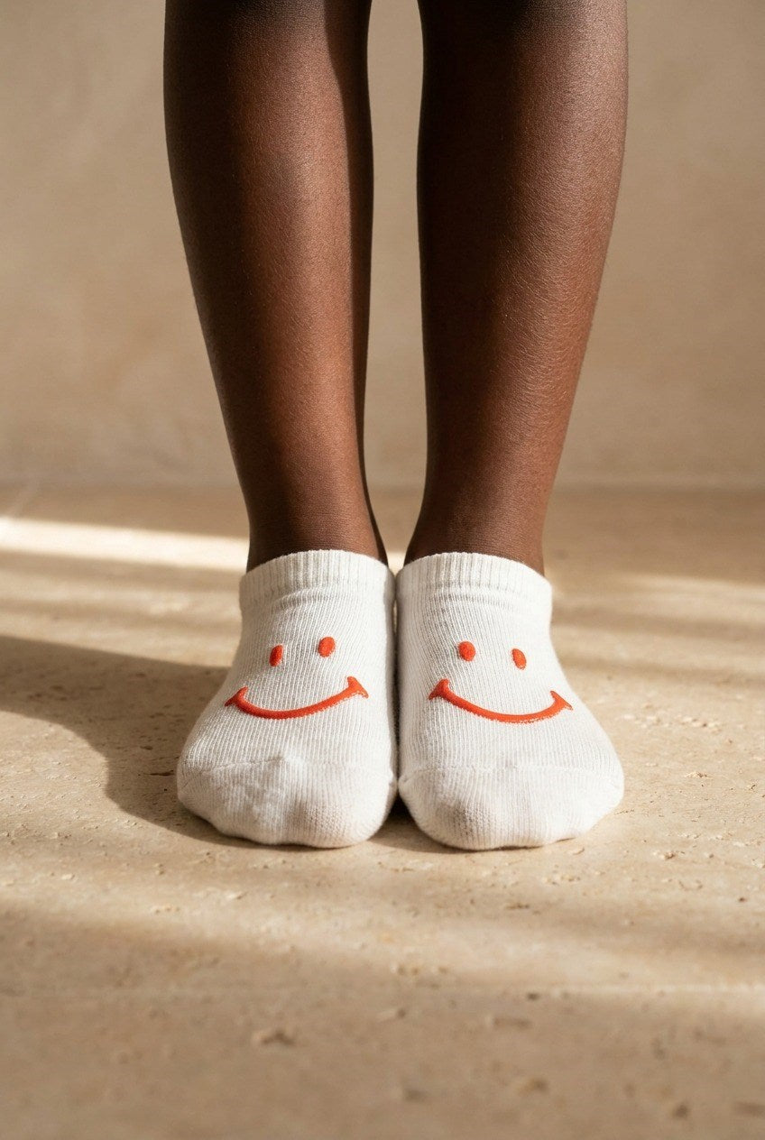 4PCK SMILEY-FACED BOXED CHILDREN'S INVISIBLE SOCKS MIX