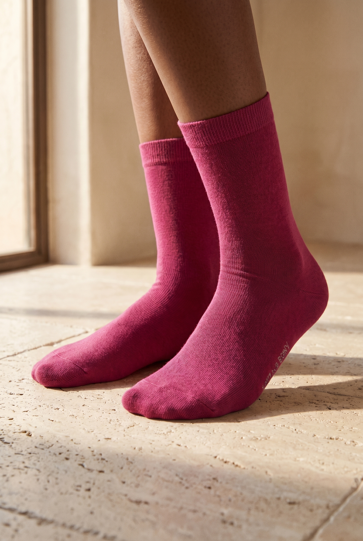 FAMILY WOMEN BASIC SOCKET SOCKS CHERRY