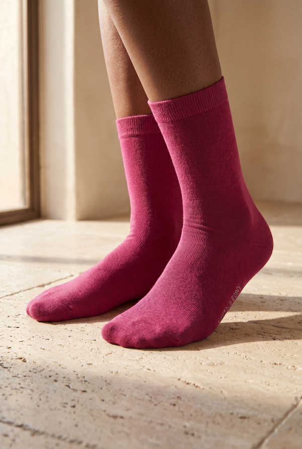FAMILY WOMEN BASIC SOCKET SOCKS CHERRY