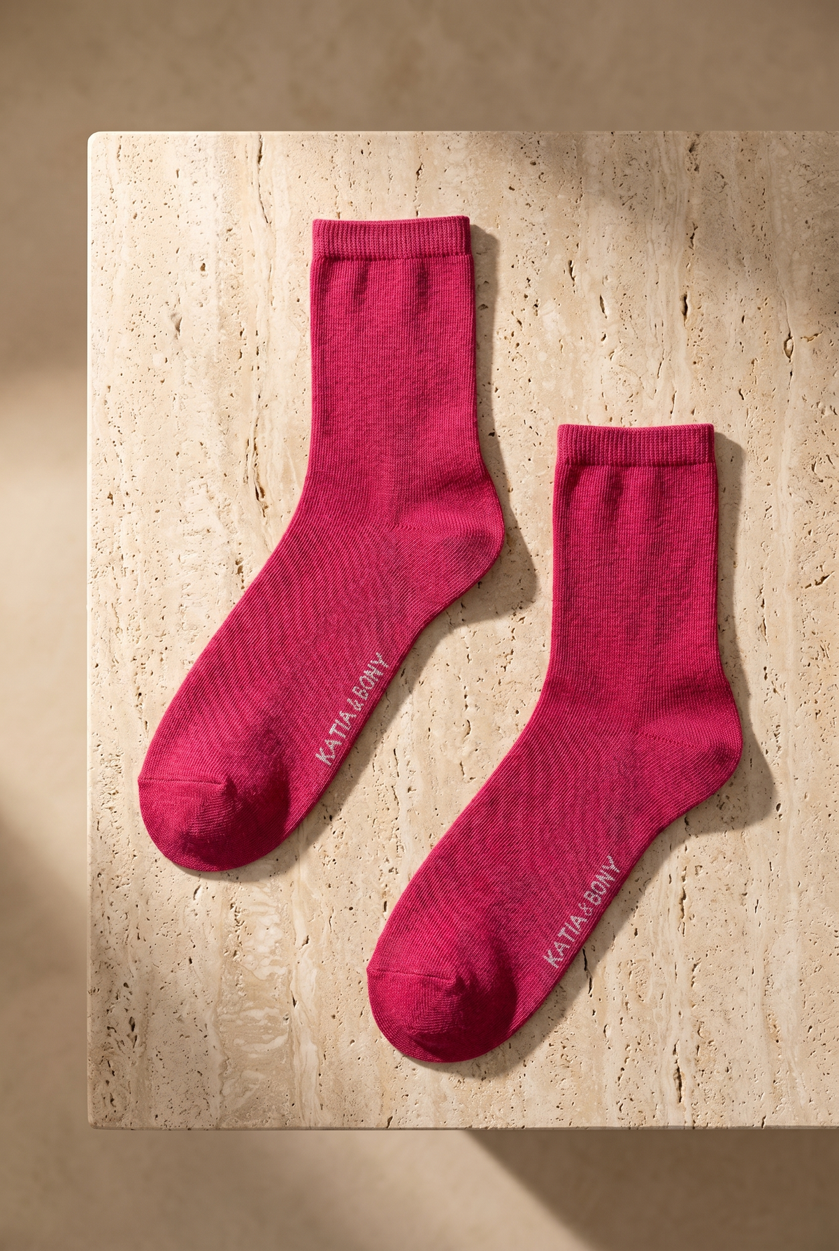 FAMILY WOMEN BASIC SOCKET SOCKS FUCHSIA