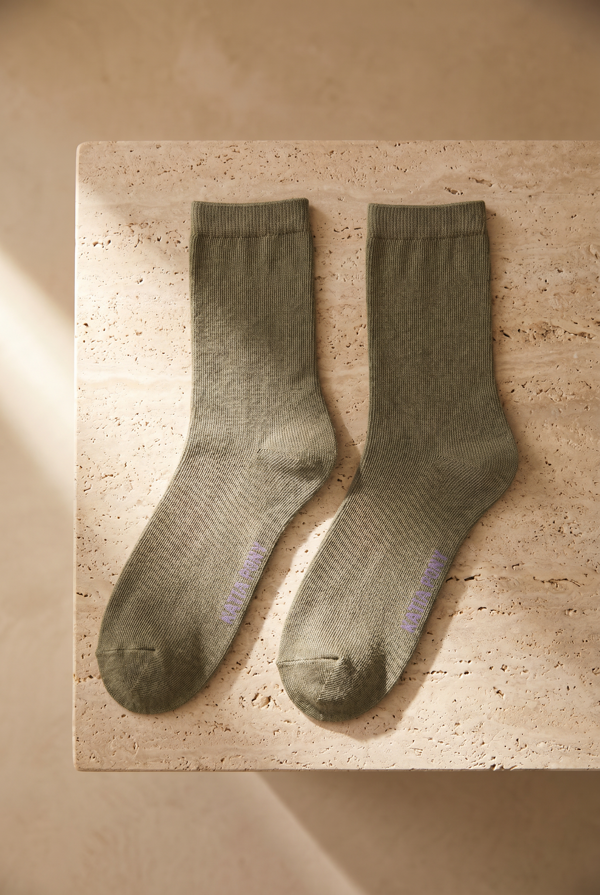 FAMILY WOMEN BASIC SOCKET SOCKS KHAKI