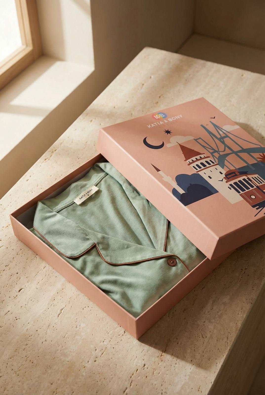 ISTANBUL TRAIN WOMEN'S PAJAMA SET GREEN