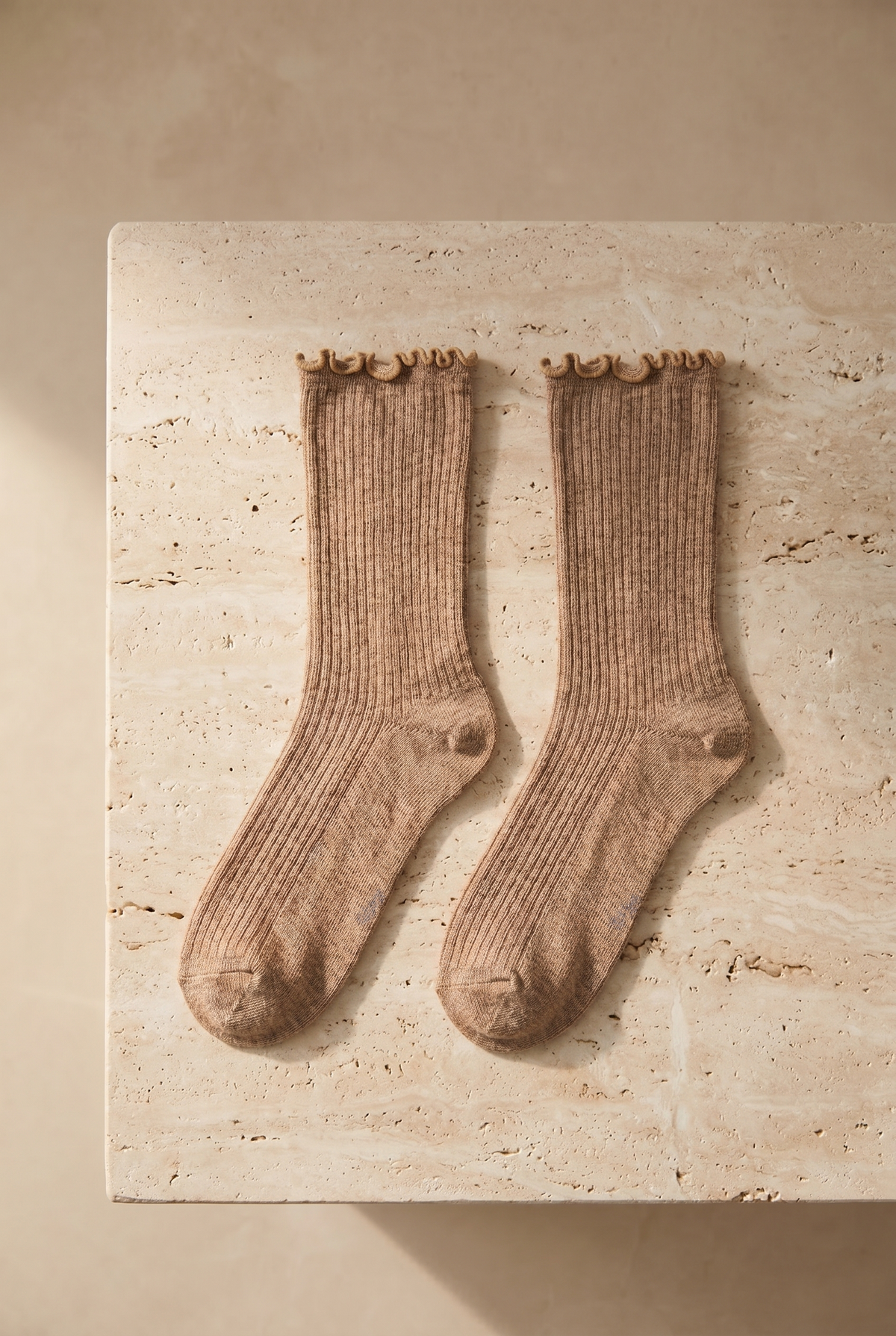 WOMEN ANKLE FRILLED SOCKET SOCKS BROWN