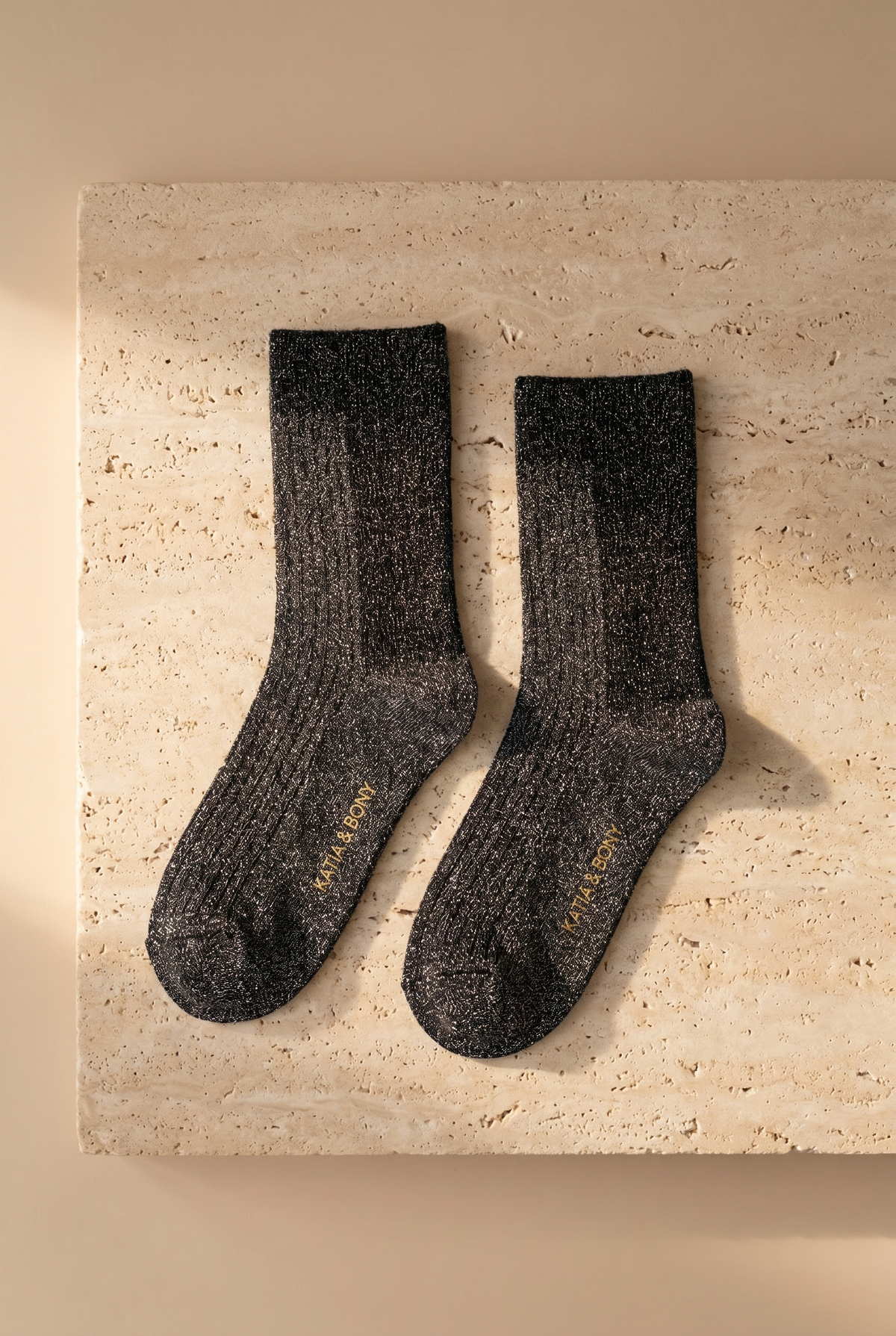 WOMEN SOCKET SOCKS BLACK