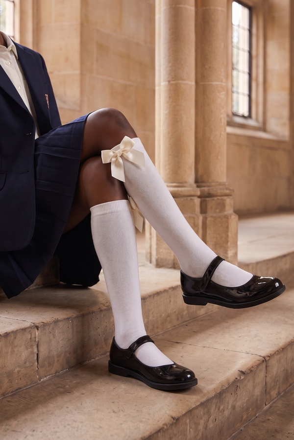 KIDS KNEE SOCKS WITH ACCESSORIES WHITE