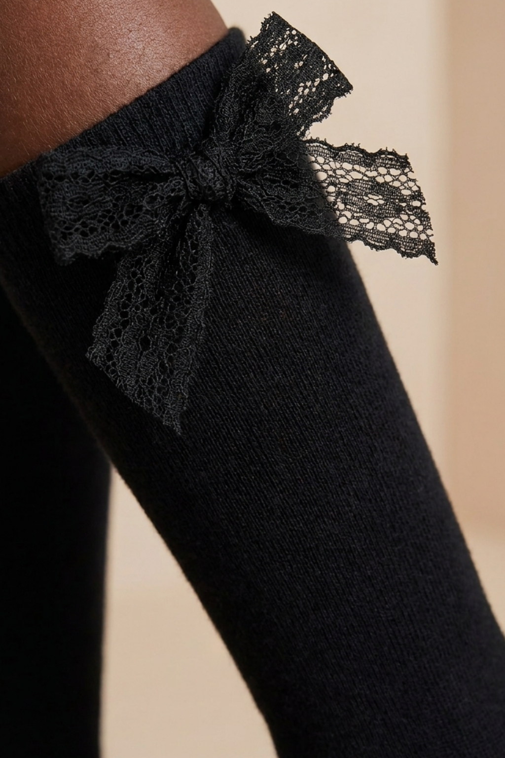 KIDS KNEE SOCKS WITH ACCESSORIES BLACK