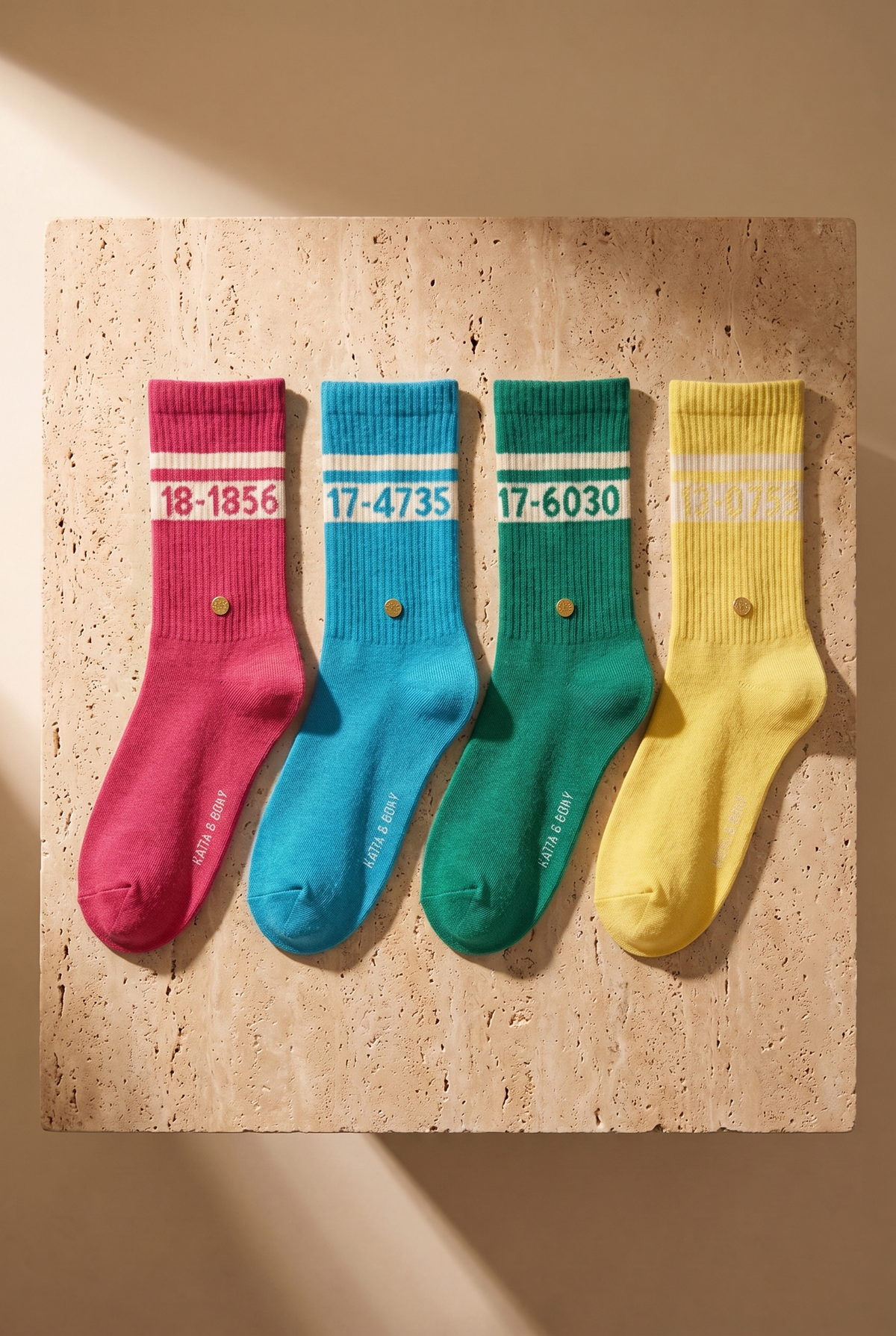 4PCK PANTONE BOX UNISEX SOCKET SOCKS MIX