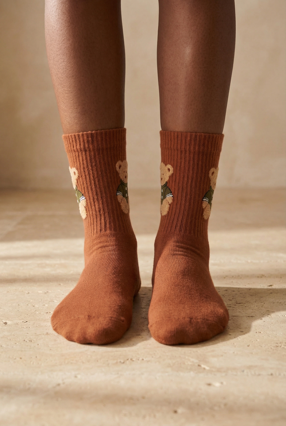 TEDDY PATTERNED UNISEX SOCKS BROWN